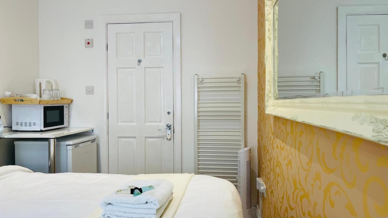Mayday House Hotel London Exterior photo